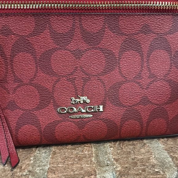 Coach Signature Red Backpack - Picture 2 of 10